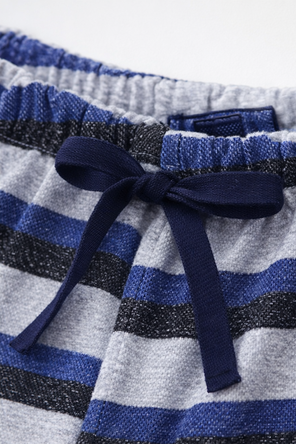 Detalhes conjuntos infantis masculinos ver&atilde;o